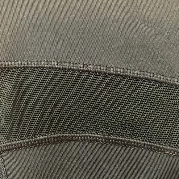 Ivivva Lululemon gray leggings with side pockets! - Picture 4 of 5